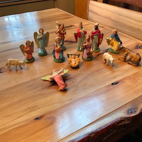 Holiday Vintage Nativity Figurines Made In Italy Poshmark